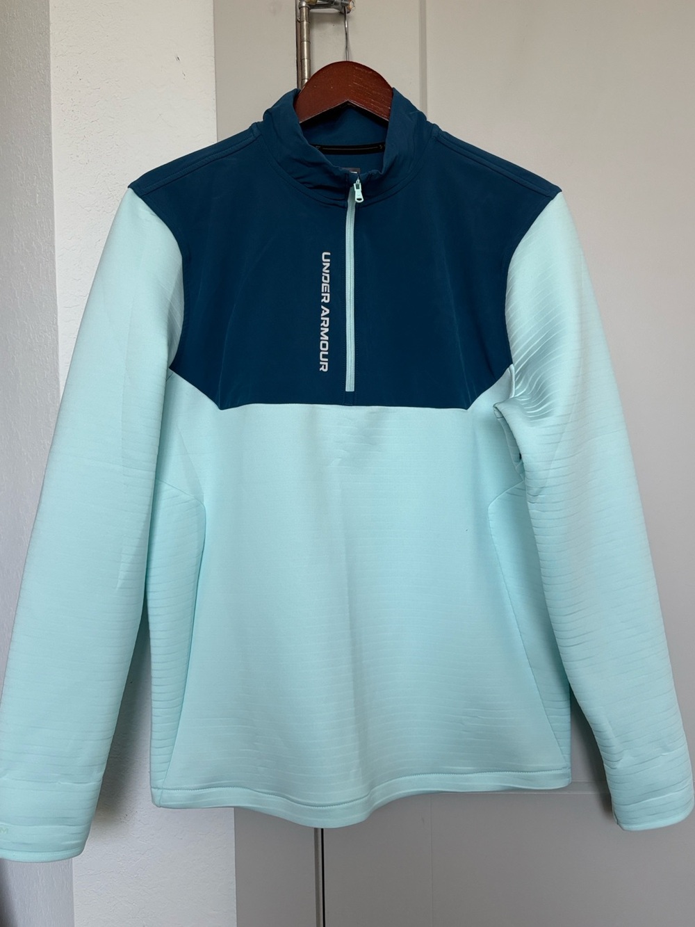 UNDER ARMOUR GOLF 1/2 EVOLUTION DAYTONA BLUE PULLOVER MENS MEDIUM